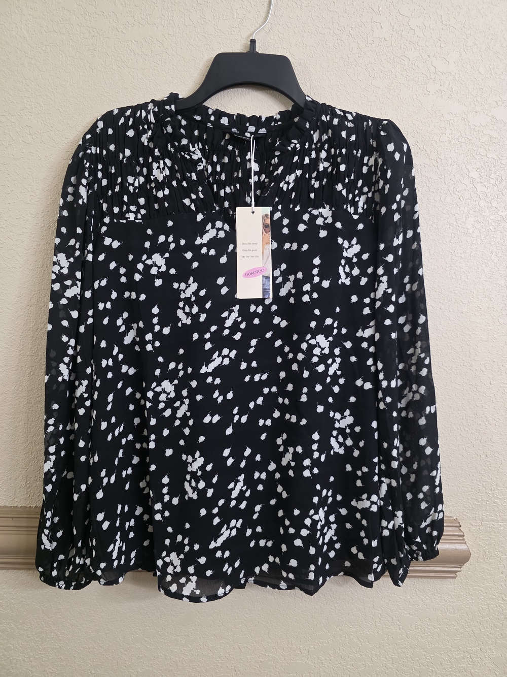 Black and White Printed Long-Sleeve Blouse